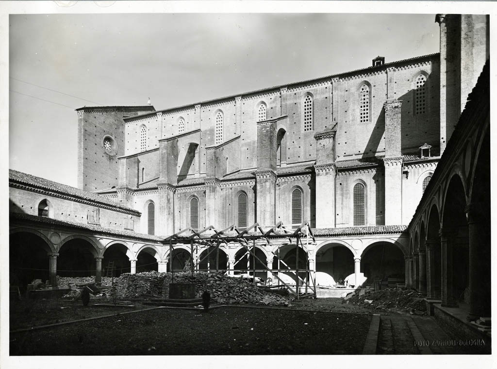 Bologna - Architetture - Chiostri - Restauri (positivo) di Zagnoli Alfonso (XX)