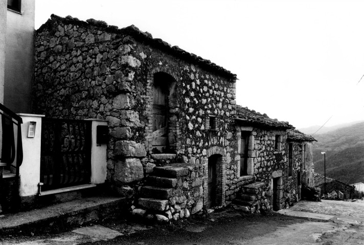 casa, a schiera - Rocchetta a Volturno (IS) 