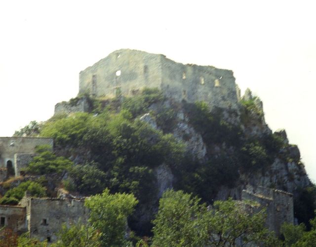 Castello Battiloro (palazzo, fortificato) - Rocchetta a Volturno (IS) 