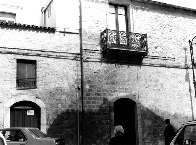 casa, a blocco - Larino (CB) 