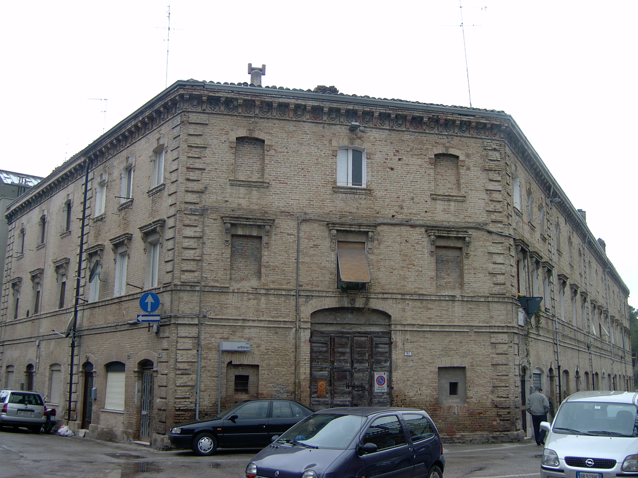 Palazzaccio (palazzo, di appartamenti) - Macerata (MC) 