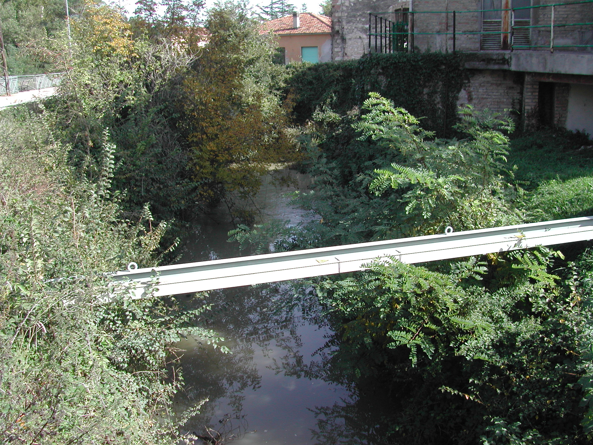 Il Vallato (canale, artificiale) - San Severino Marche (MC) 