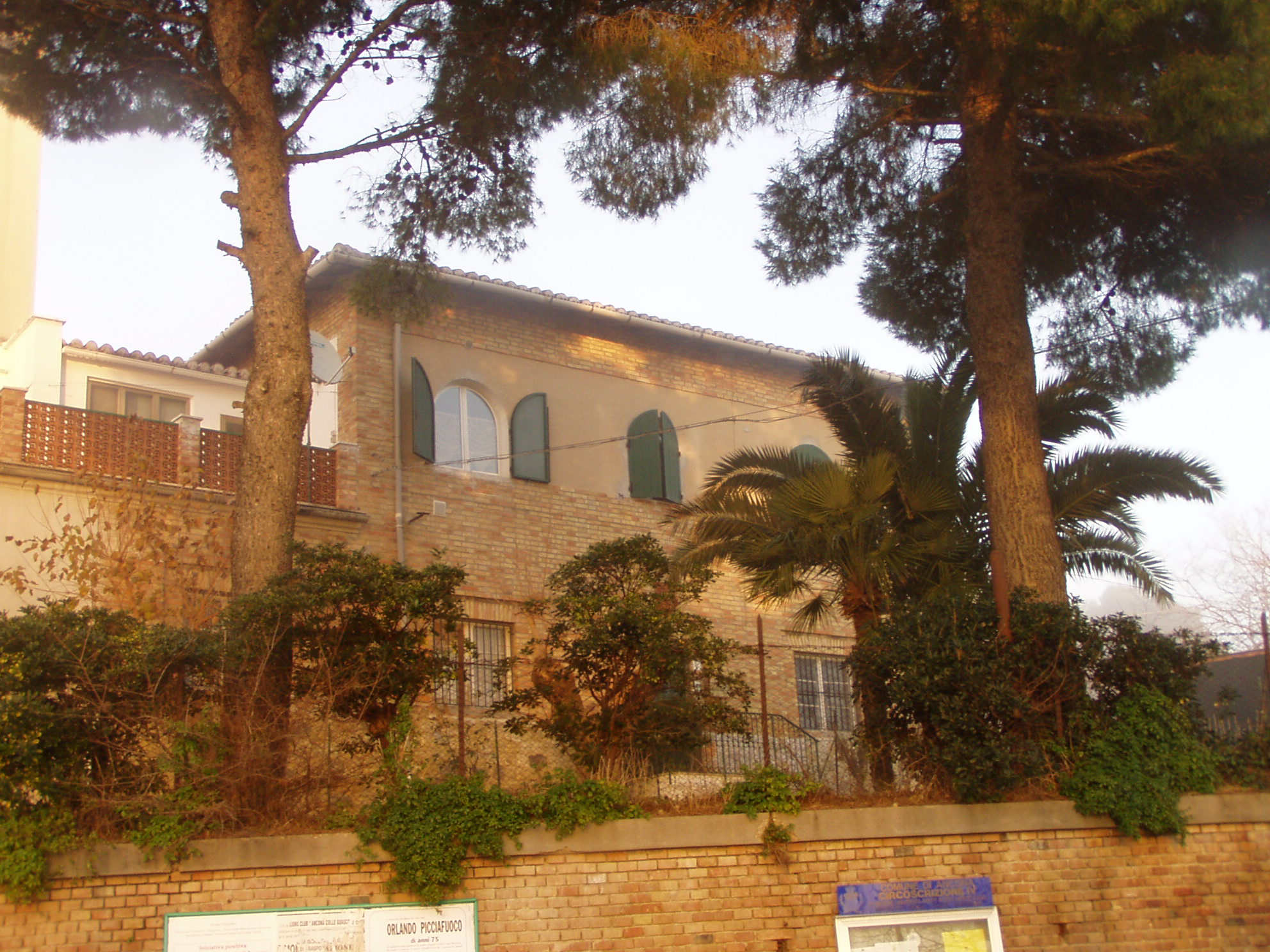Canonica dei Ss. Filippo e Giacomo (casa canonica) - Ancona (AN) 