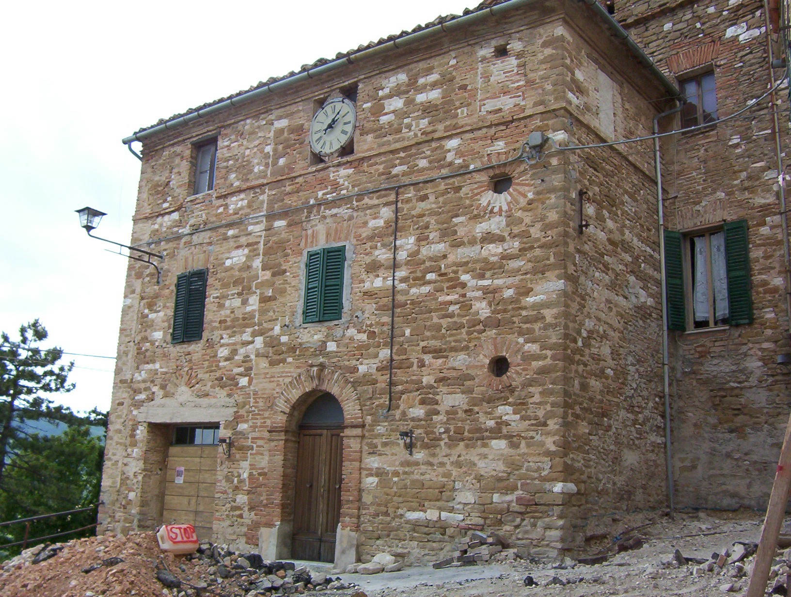 Canonica di Avacelli (casa canonica) - Arcevia (AN) 