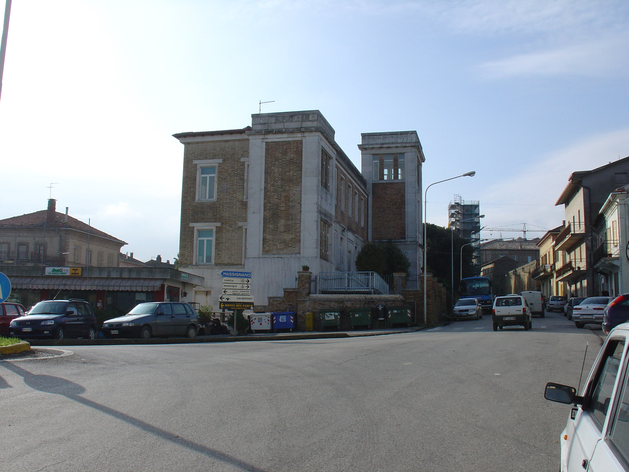 Scuola media (scuola) - Montefiore dell'Aso (AP) 