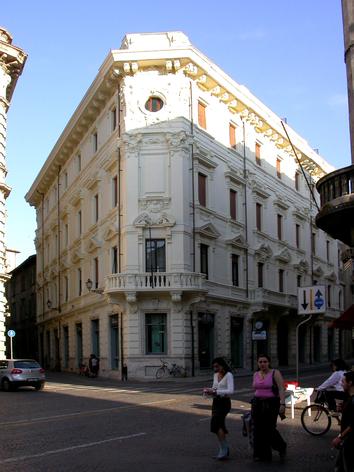 Palazzo della Banca Nazionale dell'Agricoltura (banca) - Ascoli Piceno (AP) 