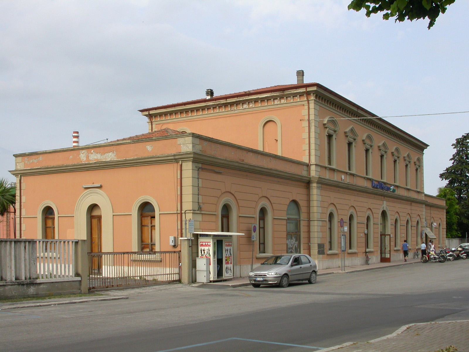 Stazione ferroviaria di Ascoli Piceno (stazione, ferroviaria) - Ascoli Piceno (AP) 