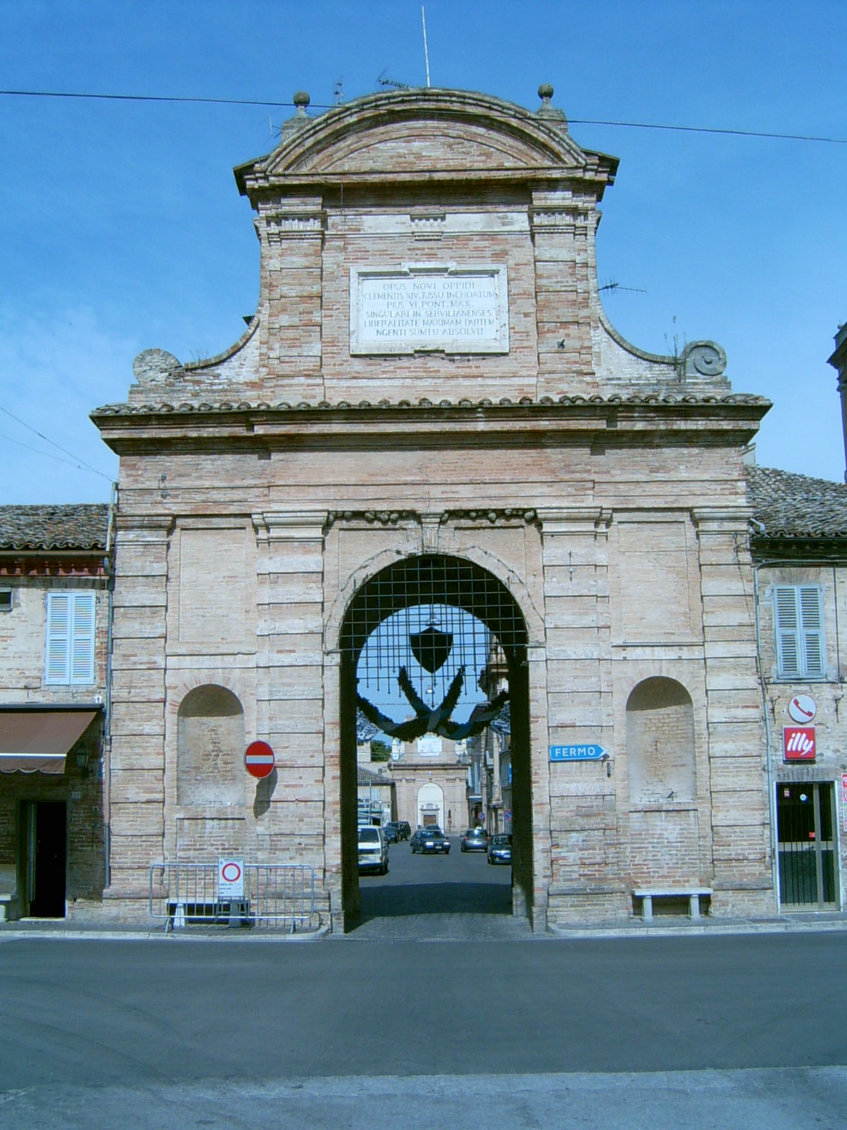 Porta Pia (porta, urbica) - Servigliano (AP) 