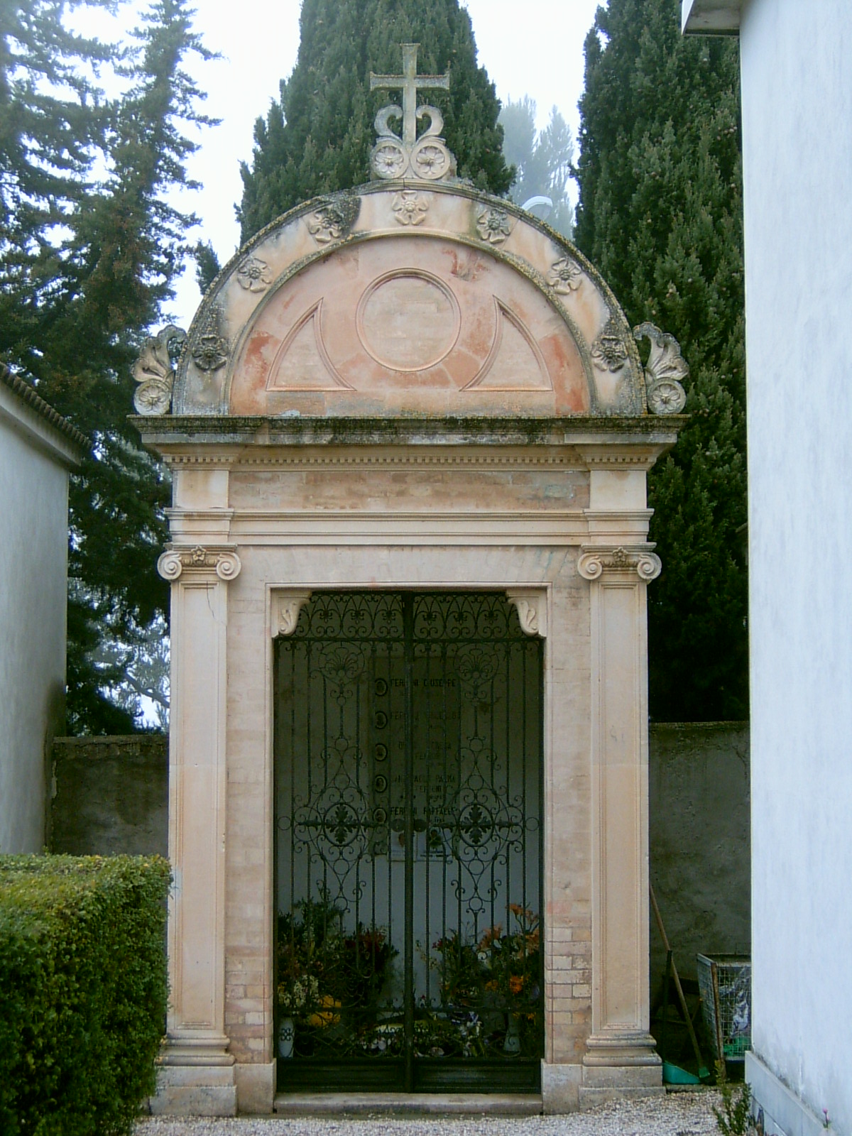 Cappella Ferroni (cappella, funeraria) - Fermo (AP) 