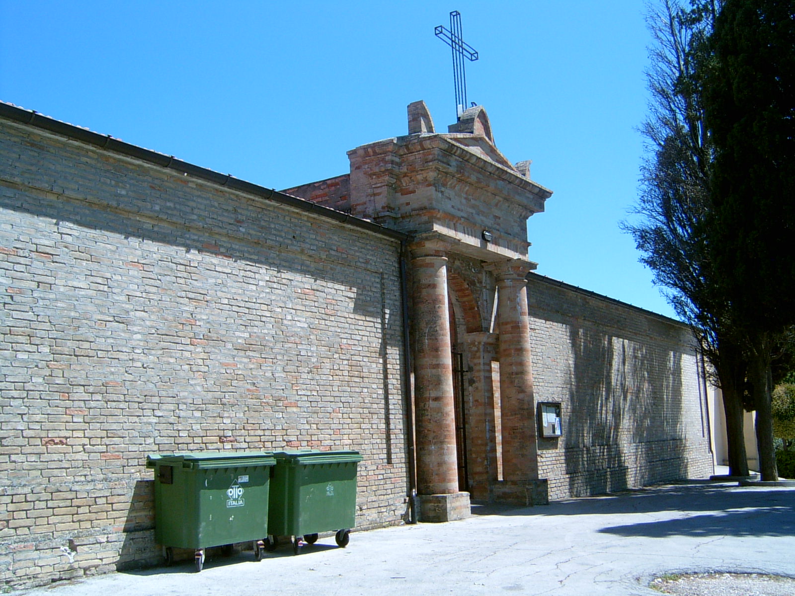 Cimitero comunale (cimitero, comunale) - Rapagnano (AP) 
