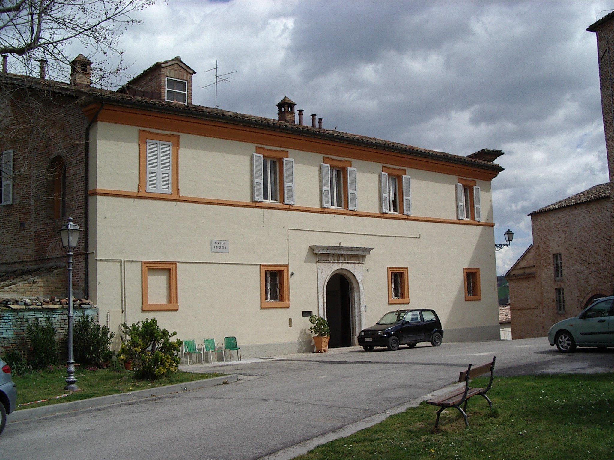 Palazzo di appartamenti (palazzo, di appartamenti) - Amandola (AP) 