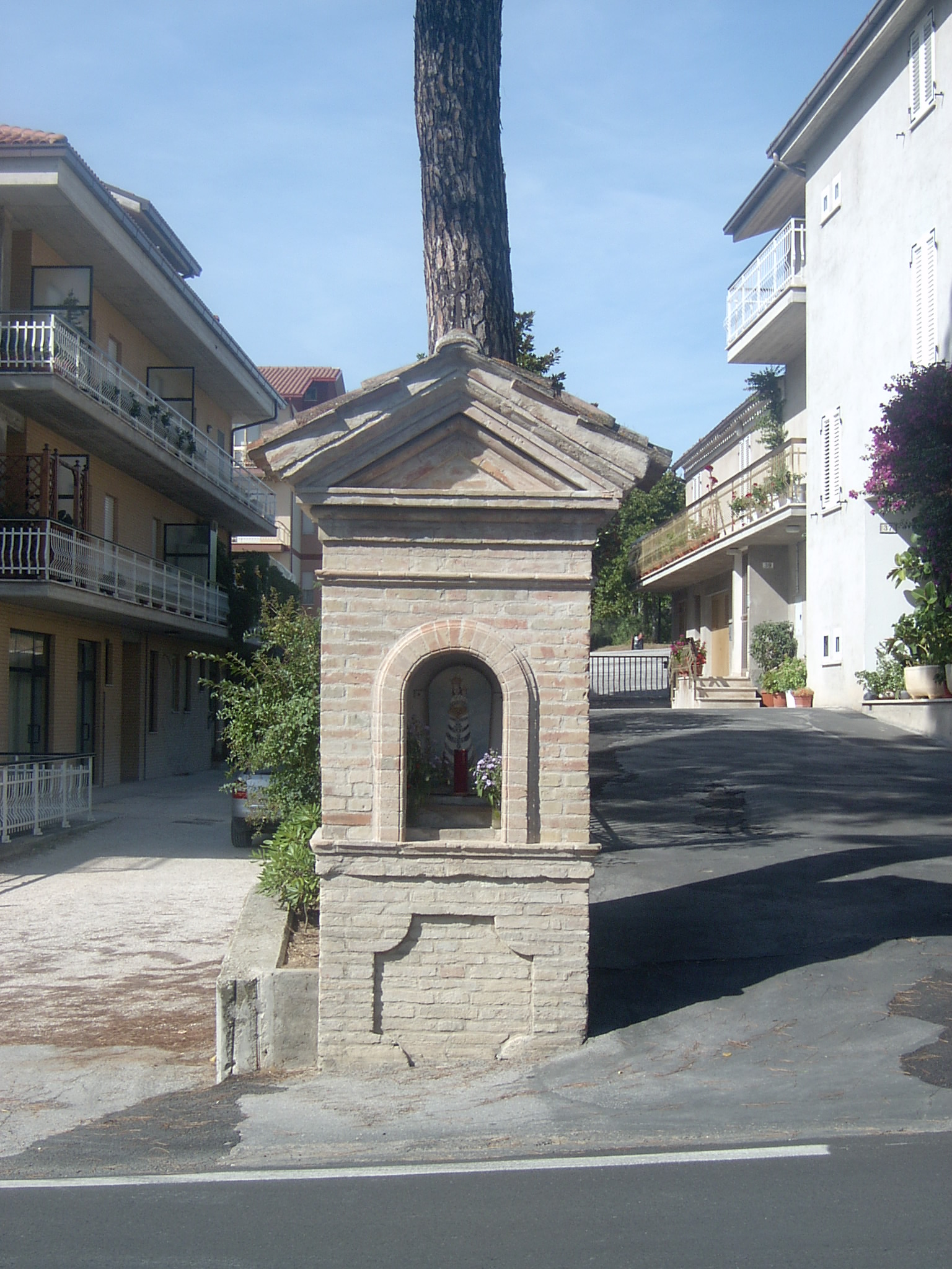 Edicola della Madonna di Loreto (edicola, votiva) - Morrovalle (MC) 