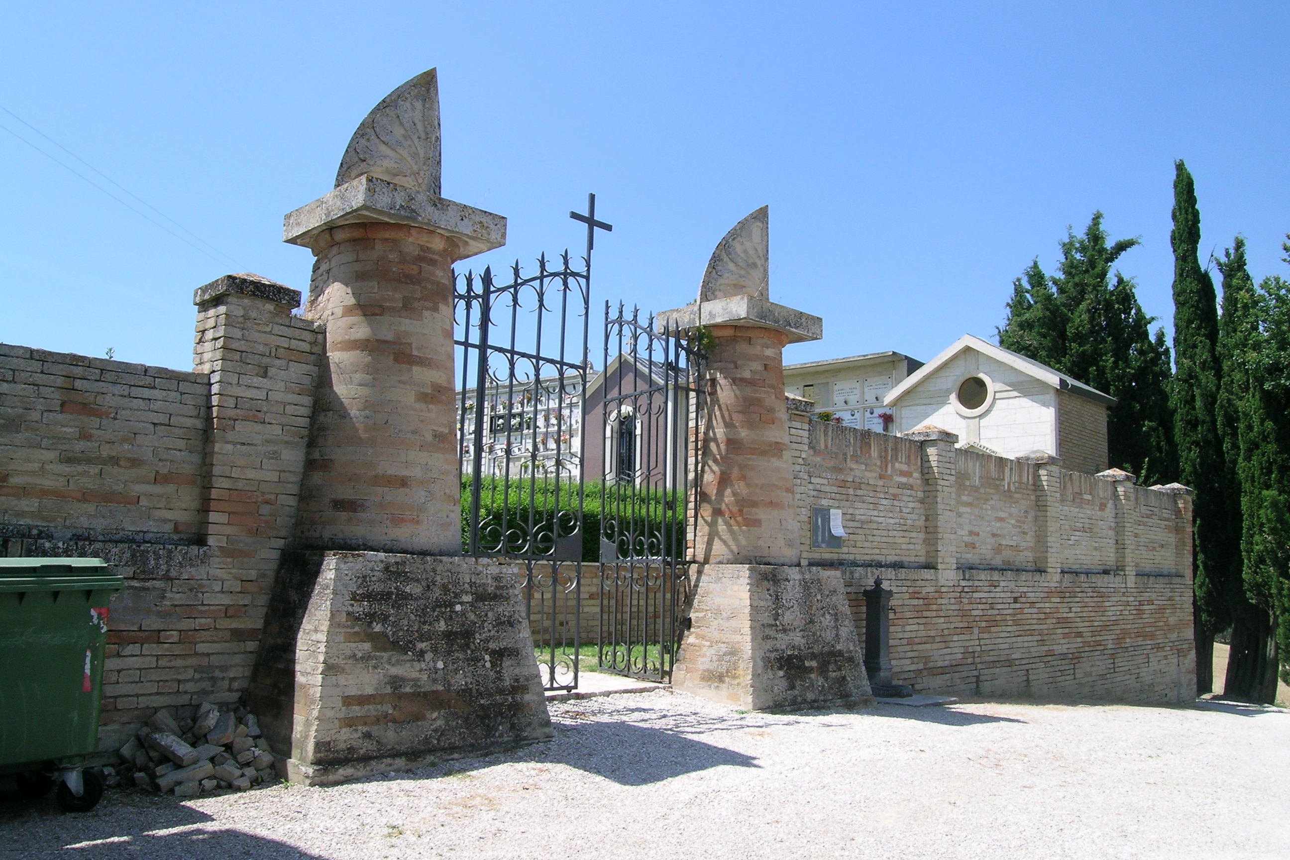 Cimitero comunale (cimitero, comunale) - Monteleone di Fermo (AP) 