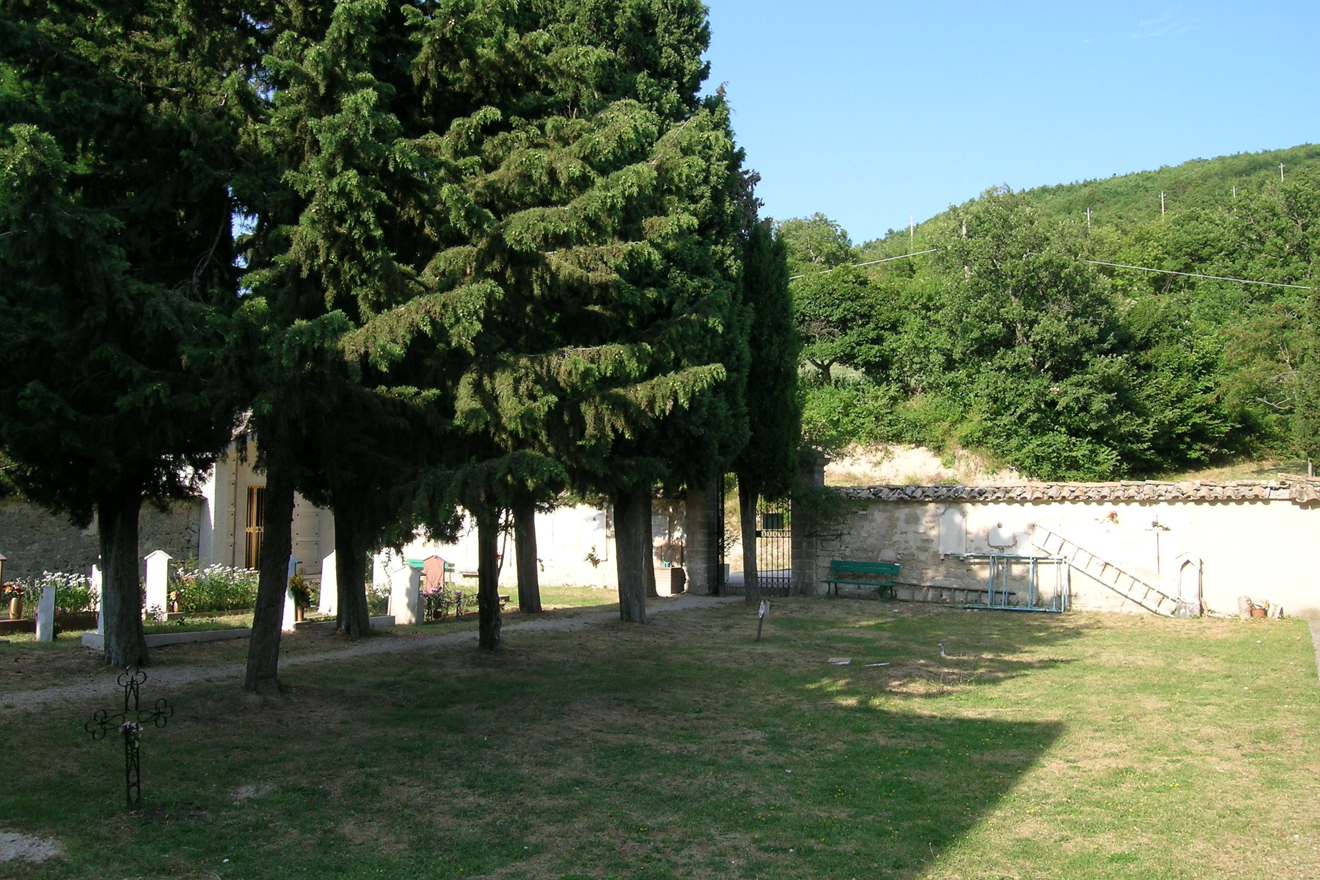Cimitero di Appennino (cimitero, comunale) - Pieve Torina (MC) 
