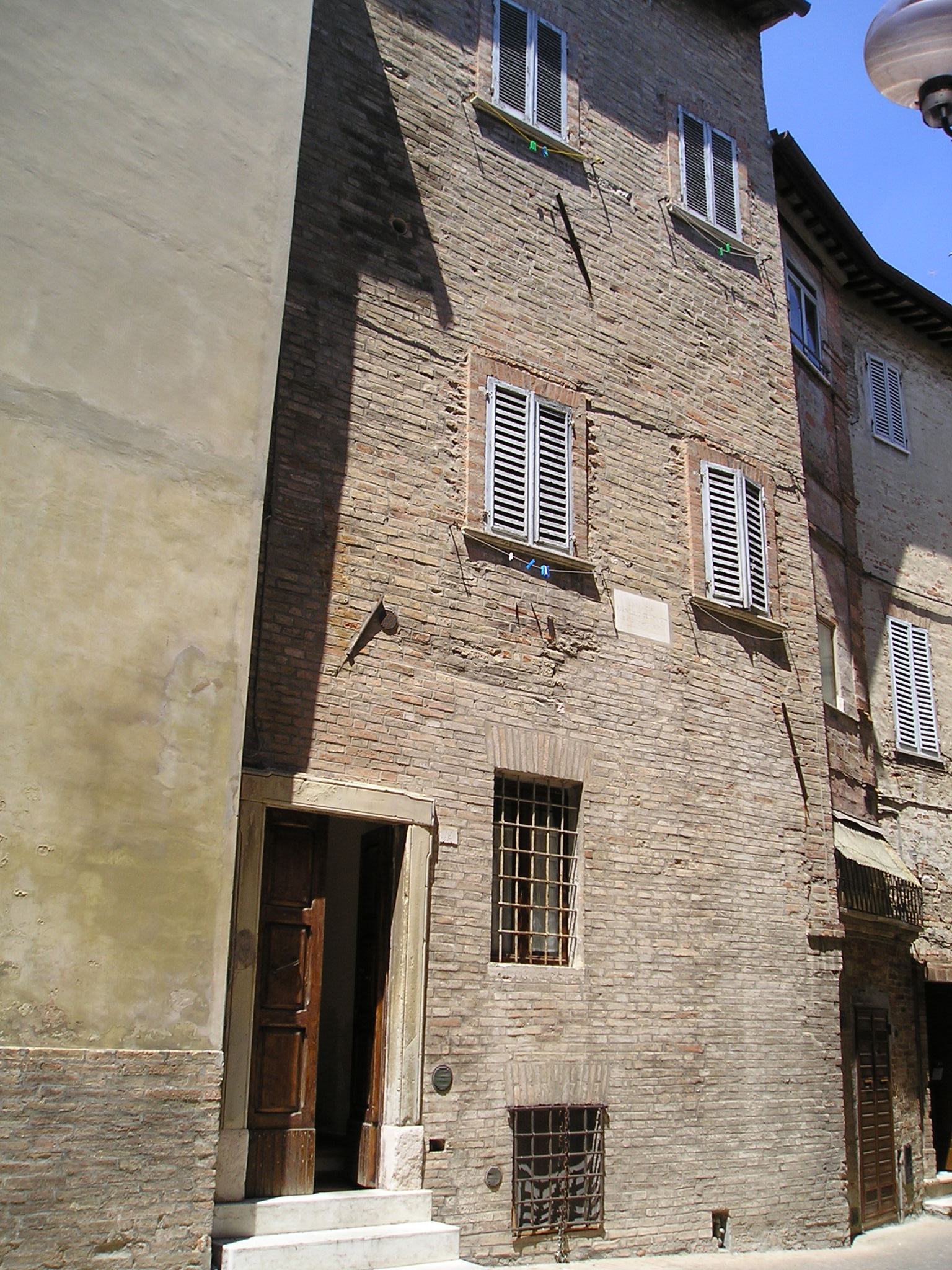 Casa natale di Francesco Puccinotti (casa a schiera) - Urbino (PU) 