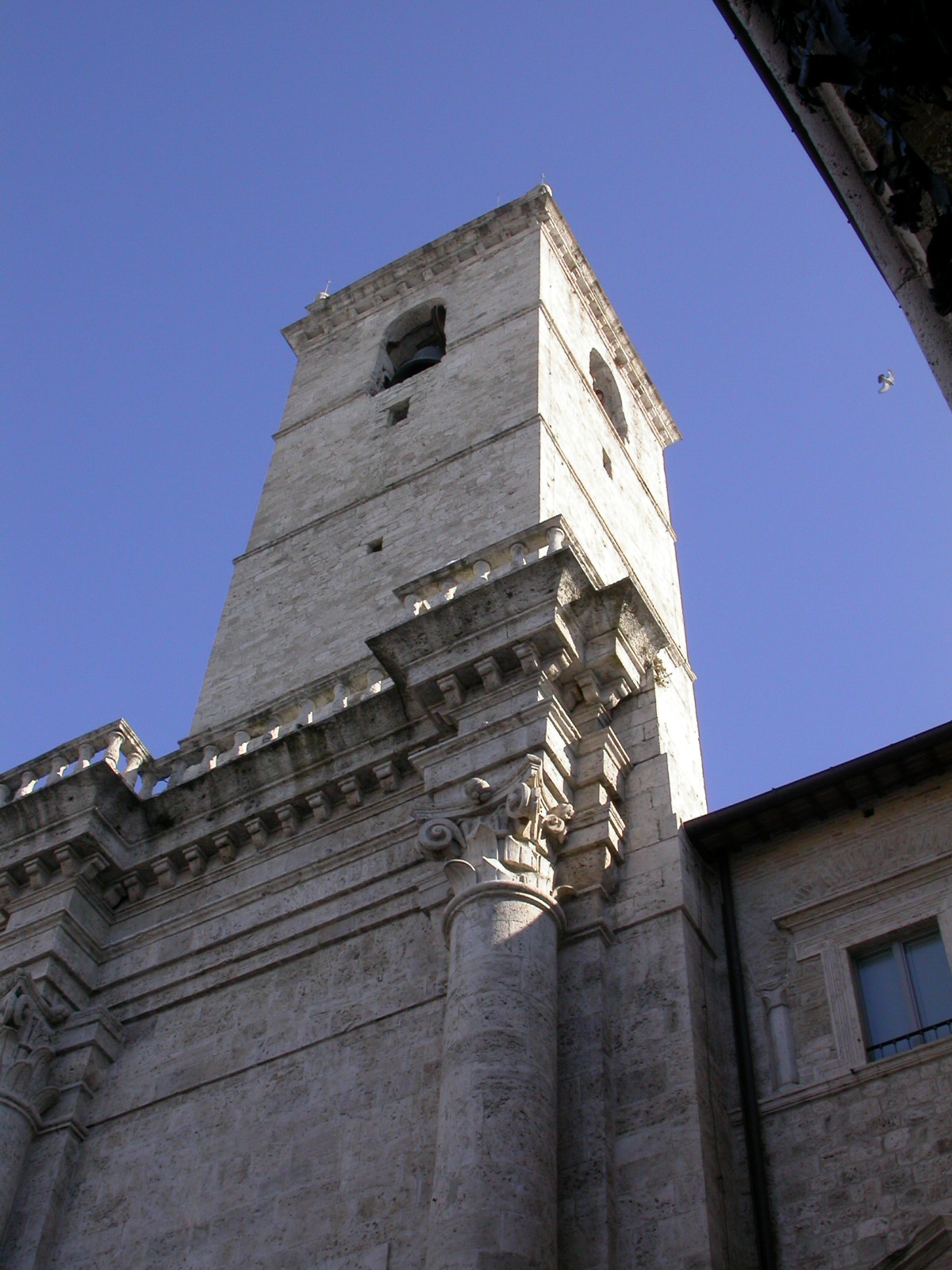 Campanile della Chiesa di S. Emidio (campanile) - Ascoli Piceno (AP) 