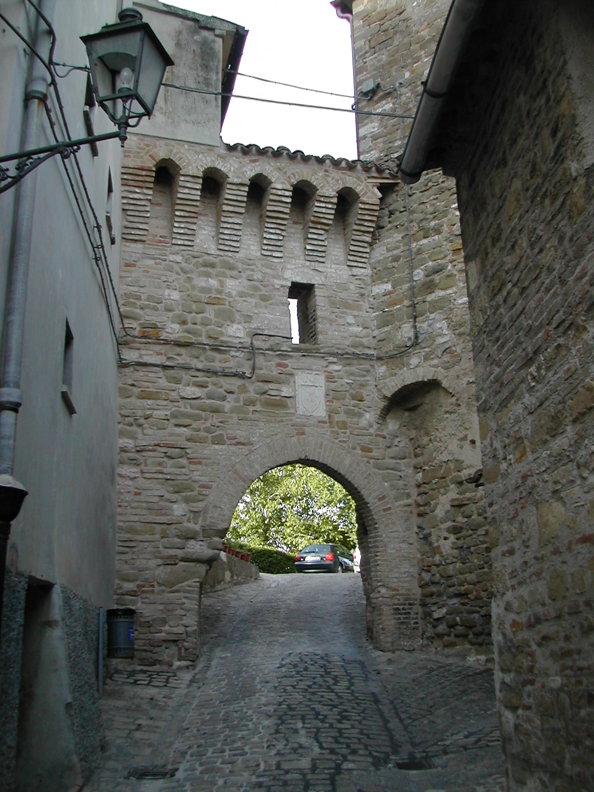 Porta antica del Castello (porta, castellana) - Serra San Quirico (AN) 