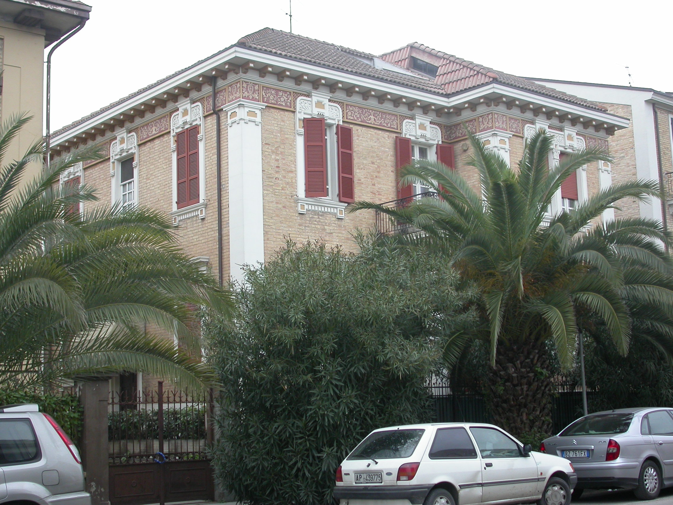 Villino in viale Colombo (villino monofamiliare) - San Benedetto del Tronto (AP) 