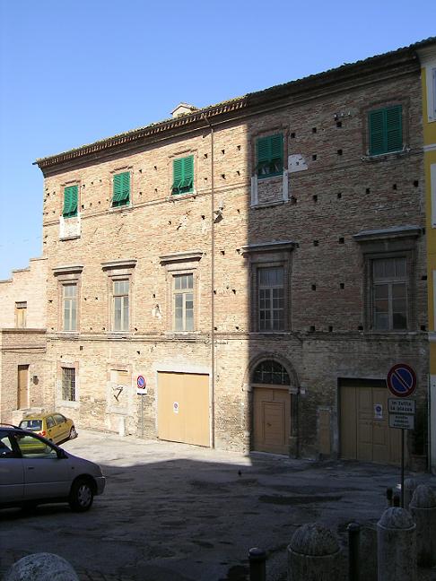 Palazzo Buttari Caccianemici (palazzo, nobiliare) - Osimo (AN) 