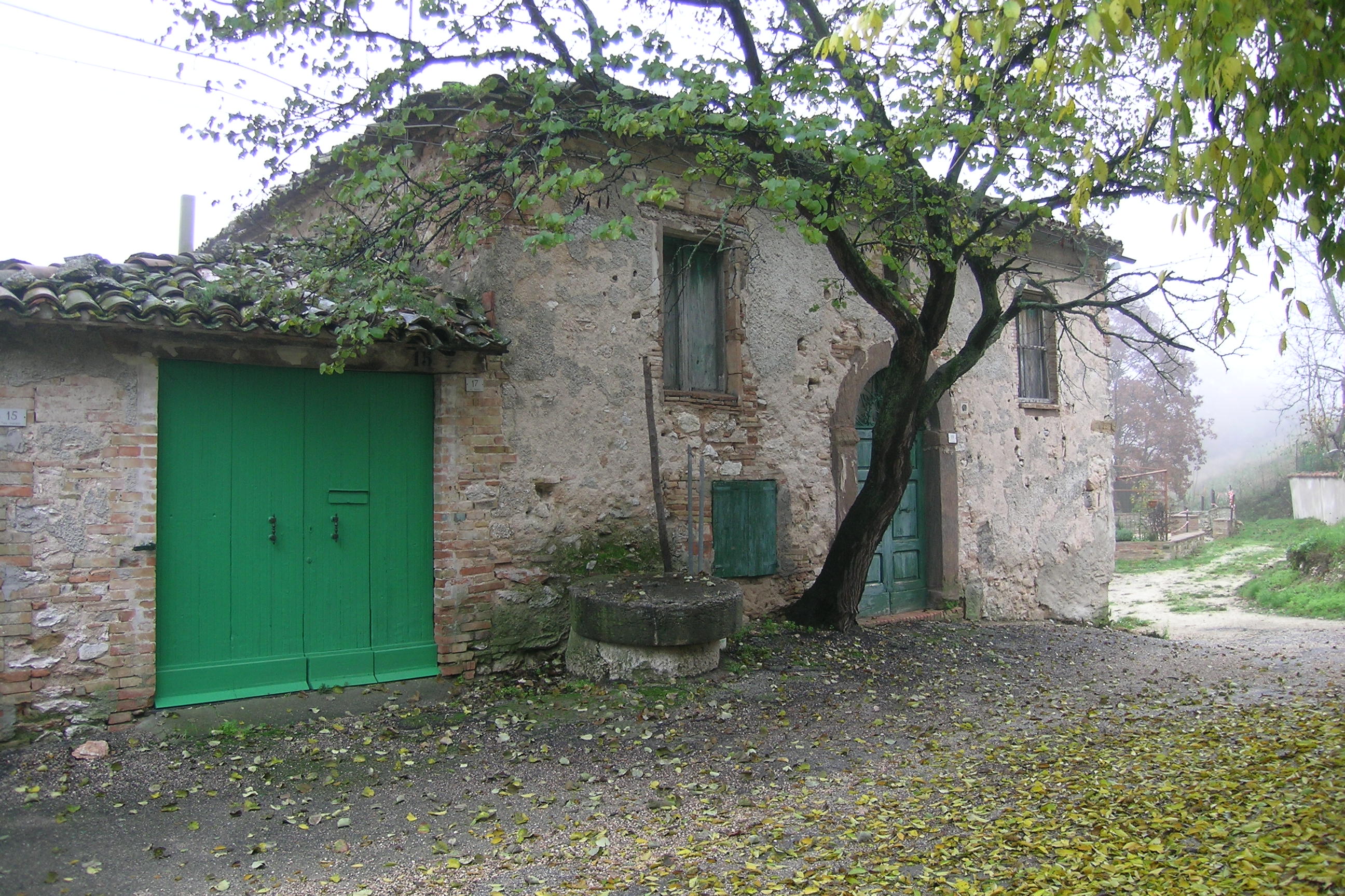 Casa del custode di Palazzo Uncini (casa del custode, edificio di servizio annesso alla residenza) - Castelraimondo (MC) 