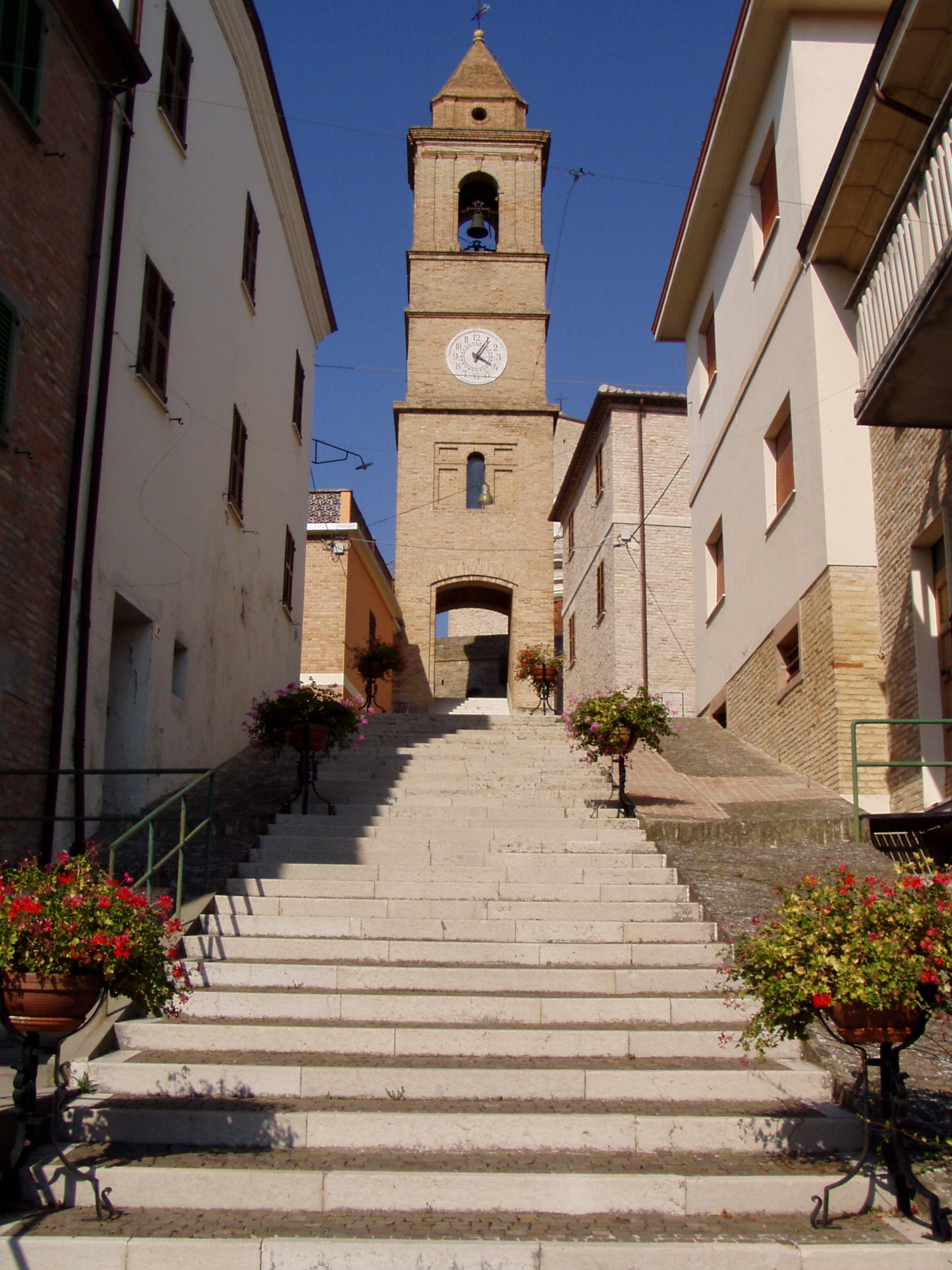 Torre civica (torre civica) - Montemaggiore al Metauro (PU) 