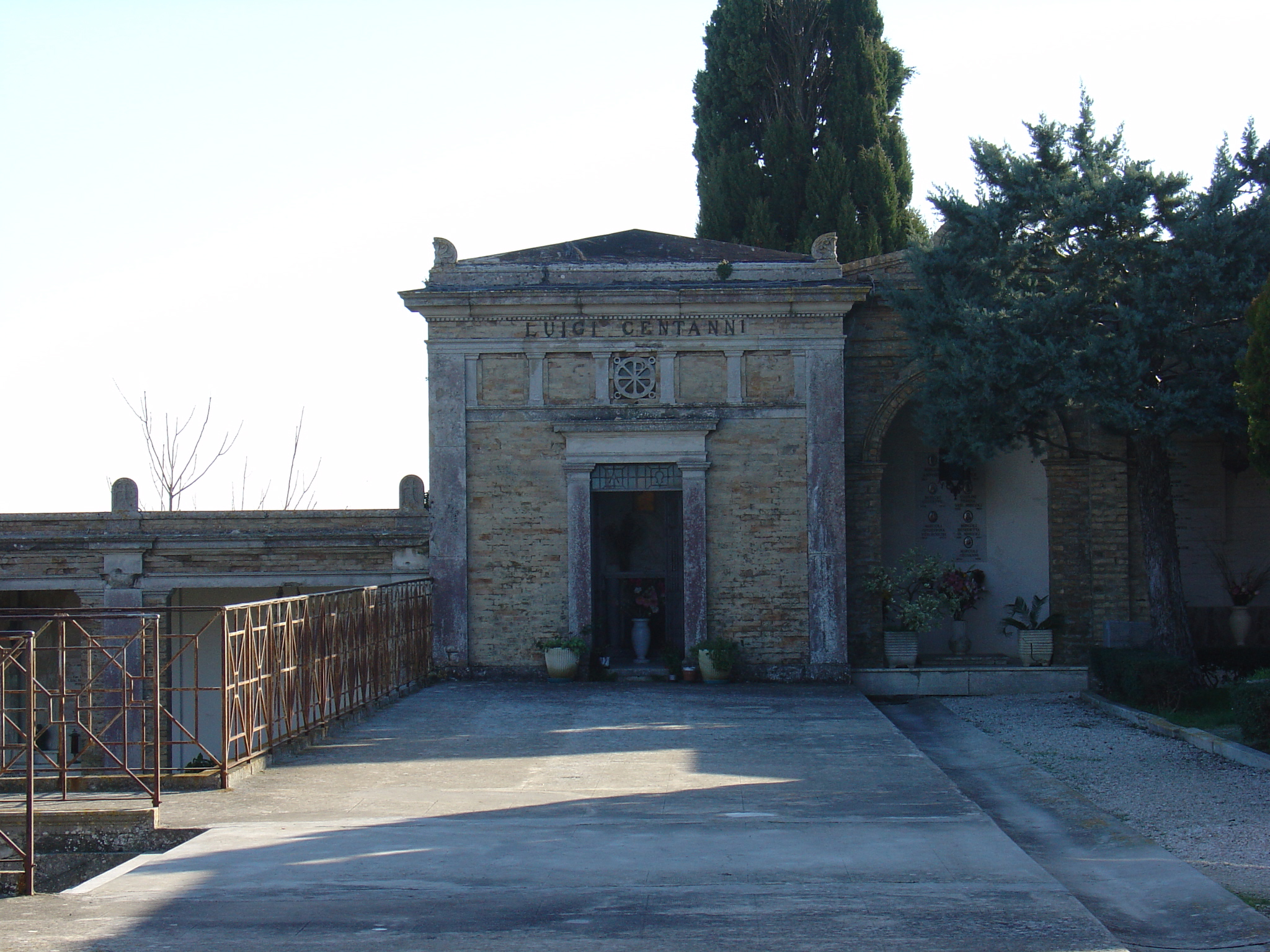 Cappella Centanni (cappella, funeraria) - Monterubbiano (AP) 