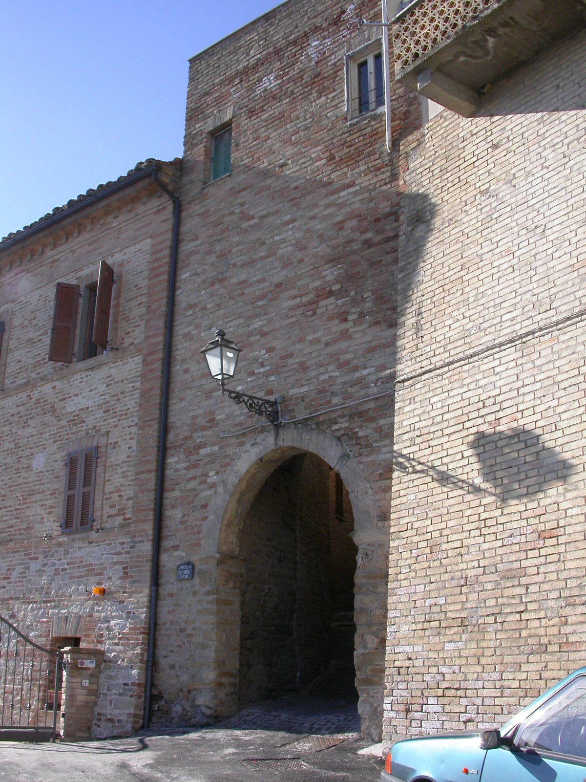 Porta della Vittoria (porta, urbica) - Montedinove (AP) 