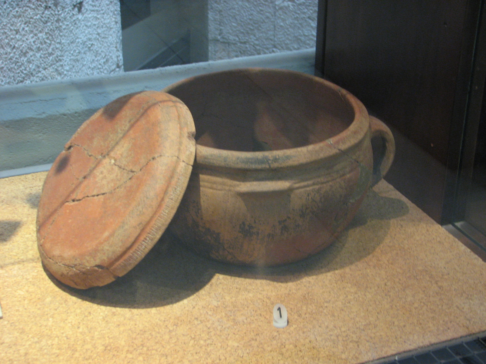 Materiale di collezione museale (ceramica)