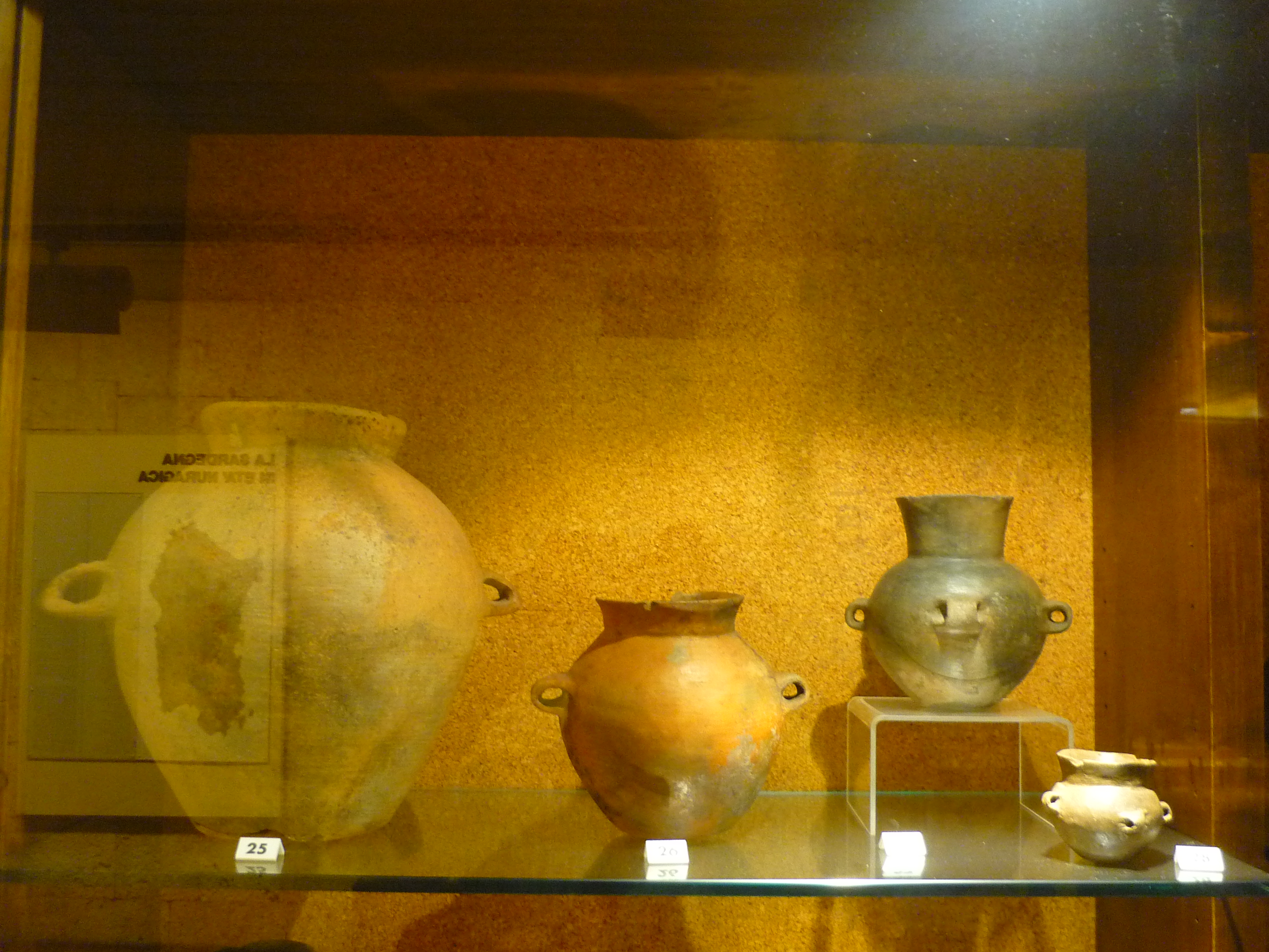 Materiale di collezione museale (ceramica)