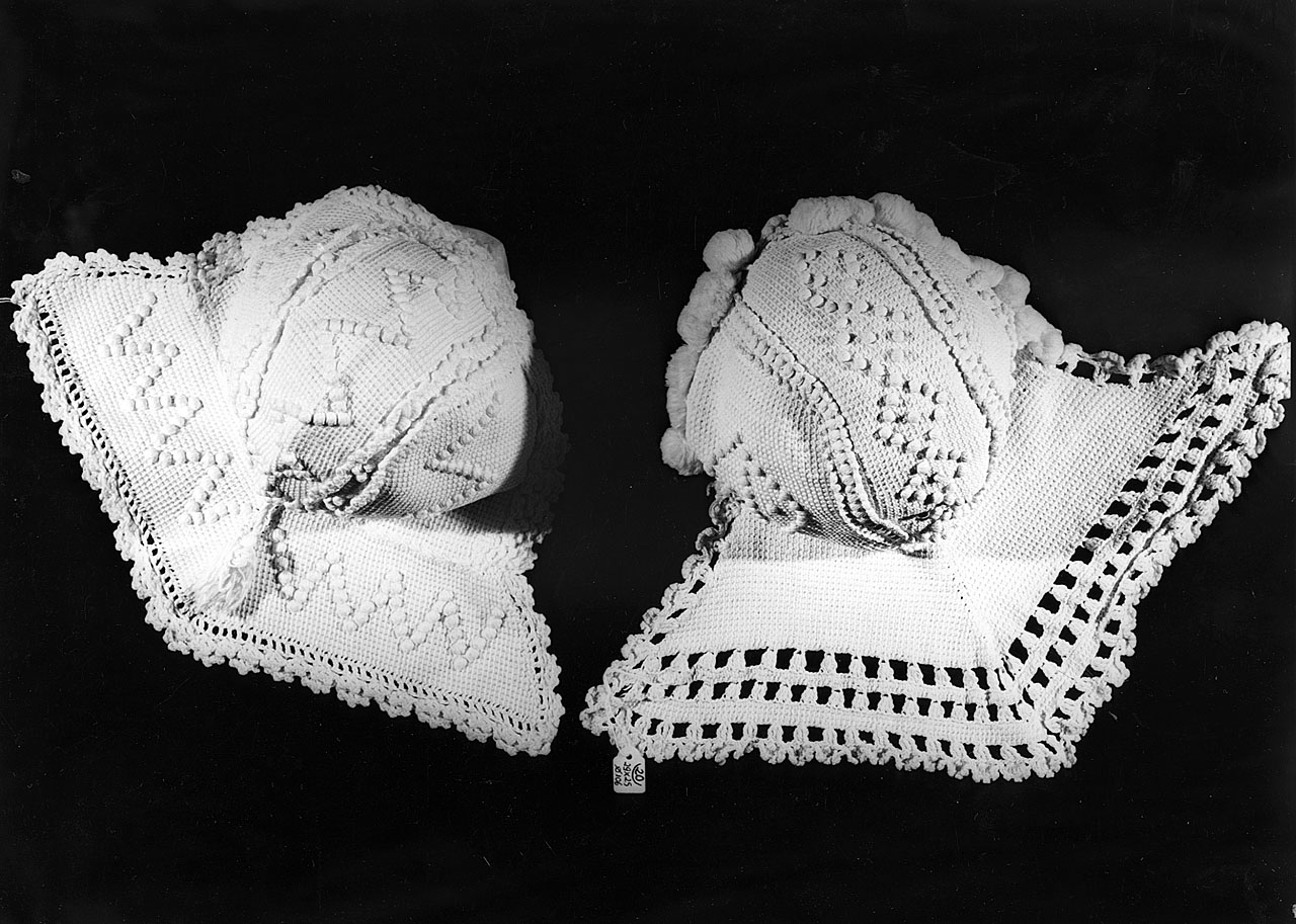 cuffia da neonato - manifattura francese (secc. XIX/ XX)