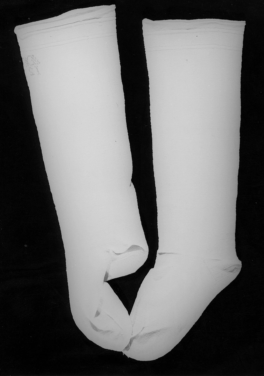 calza, paio di Cocola Teresina (inizio sec. XX)