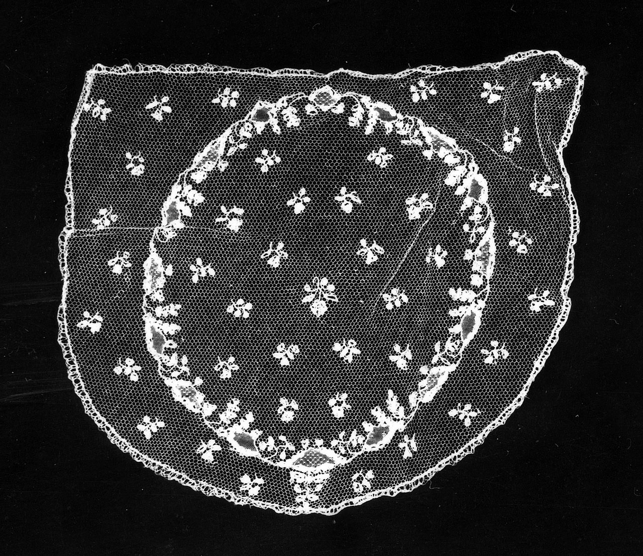 cuffia, frammento - manifattura di Alençon (sec. XVIII)