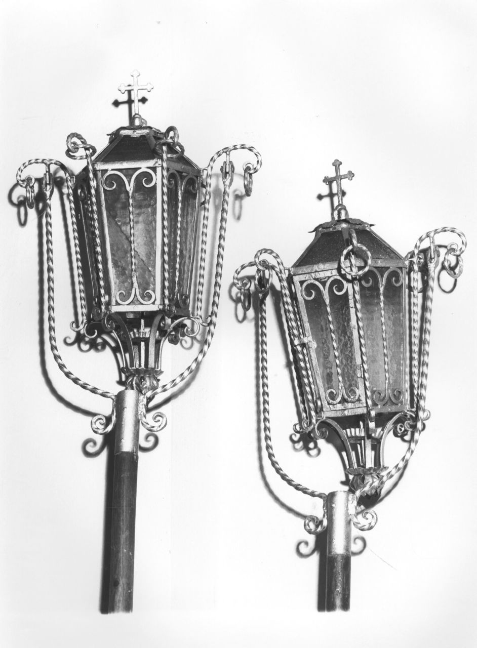 lanterna processionale, serie - produzione toscana (sec. XX)