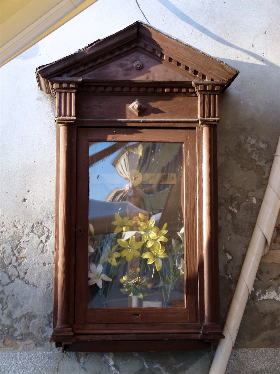 Cristo crocifisso (tabernacolo, opera isolata) - produzione veneziana (sec. XX)