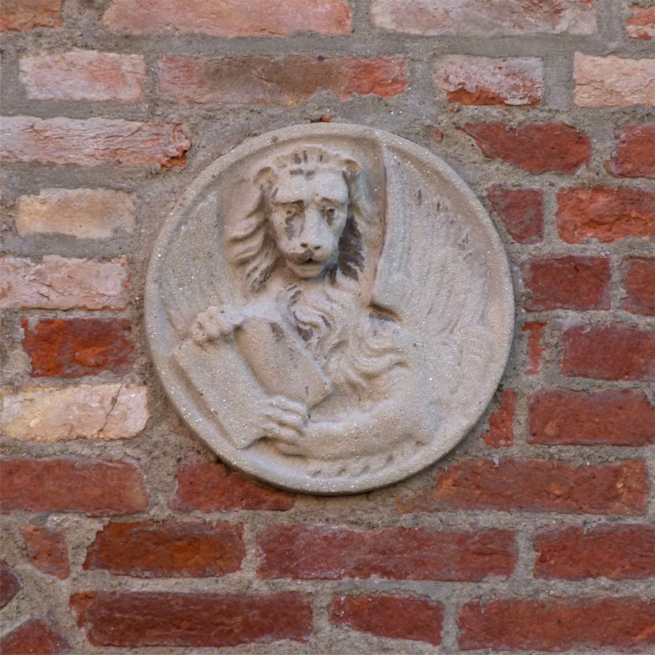 simbolo di San Marco: leone (rilievo, opera isolata) - produzione veneziana (prima meta' sec. XX)