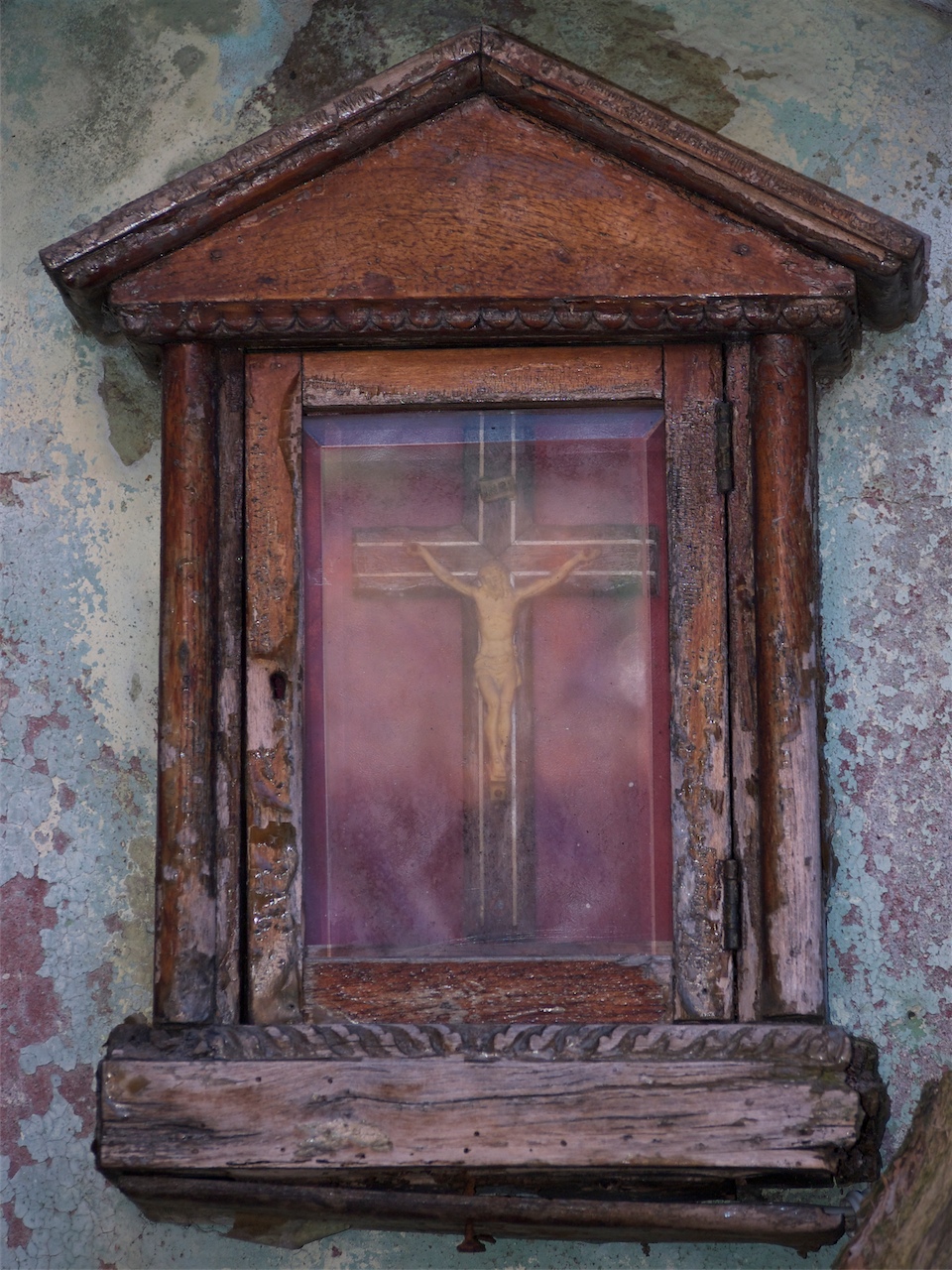 Cristo crocifisso (tabernacolo, opera isolata) - produzione veneziana (terzo quarto sec. XX)