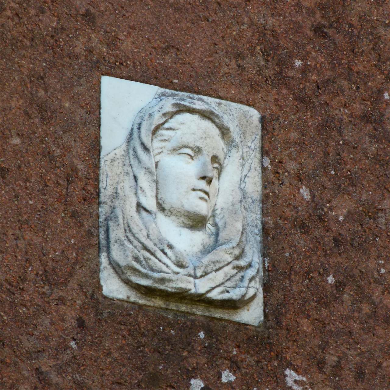 testa femminile (rilievo, opera isolata) - produzione veneziana (secc. XIX-XX)