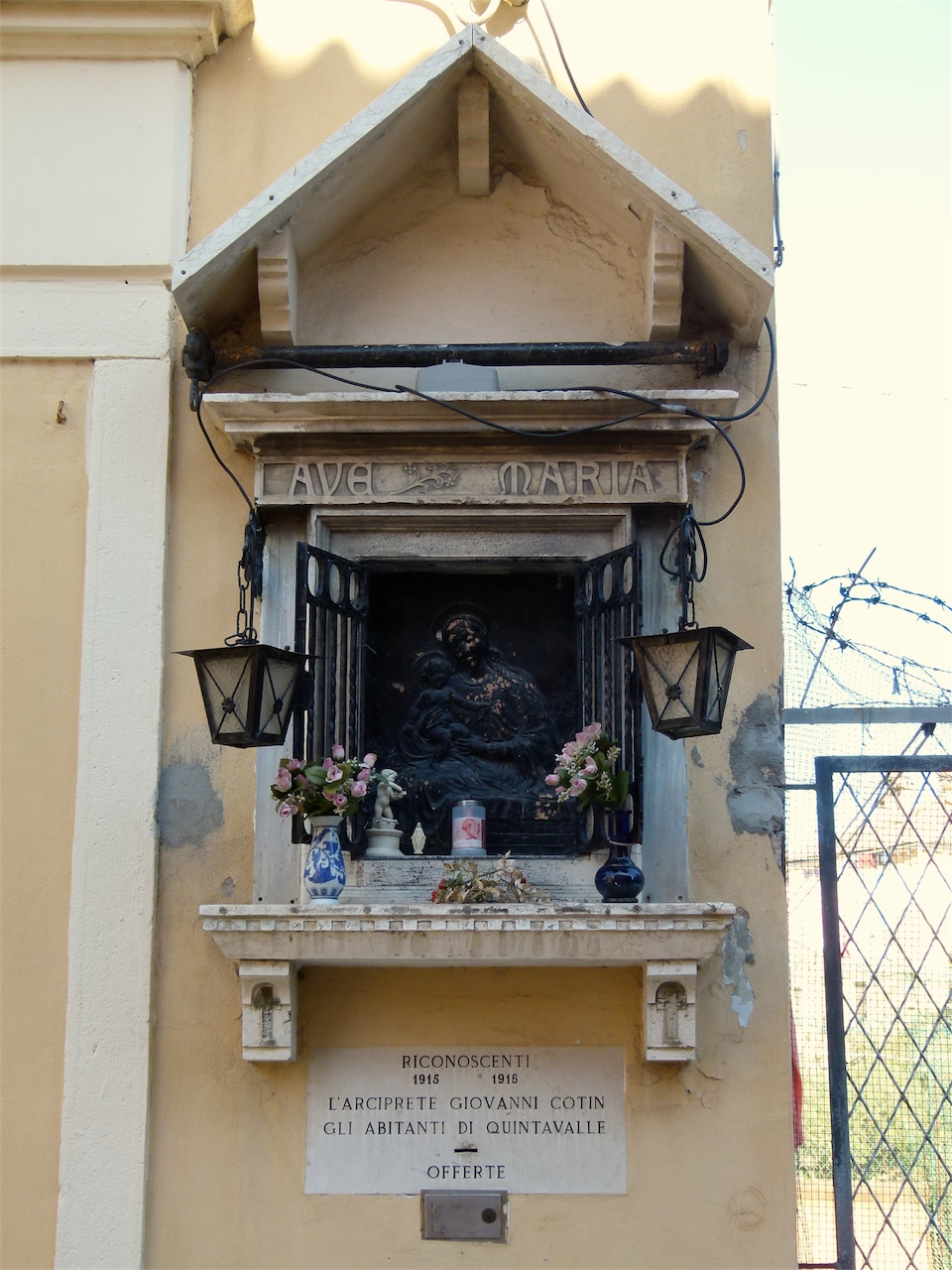 Madonna con Bambino (tabernacolo, opera isolata) - produzione veneziana (prima meta' sec. XX)