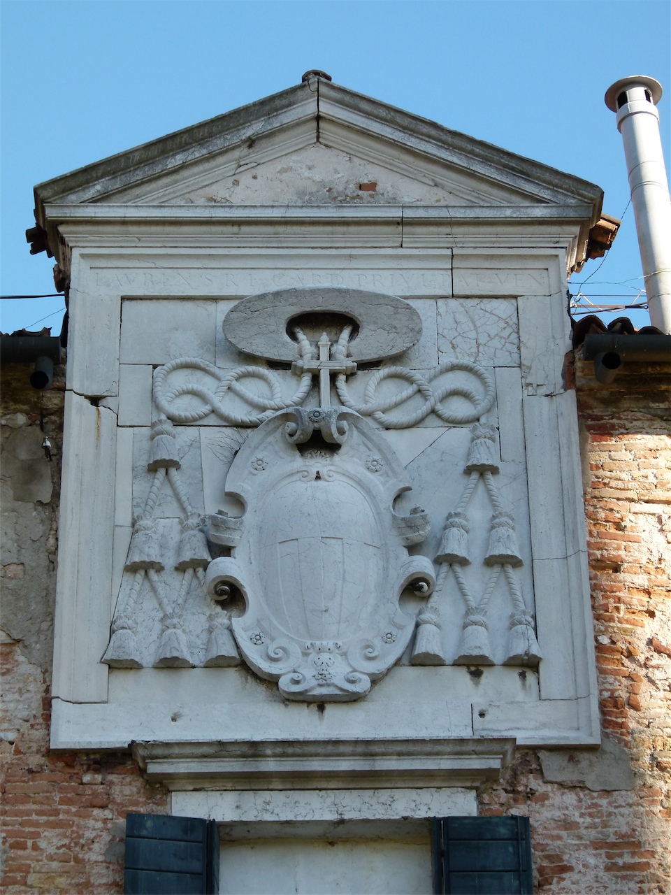 araldica (rilievo, opera isolata) - produzione veneziana (fine/ inizio secc. XVII-XVIII)
