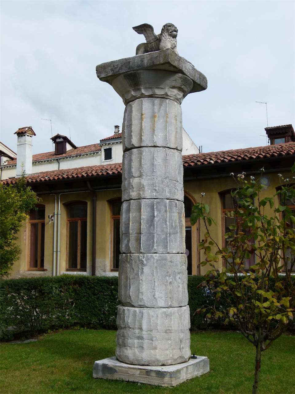 colonna, frammento - ambito greco (sec. V a.C)