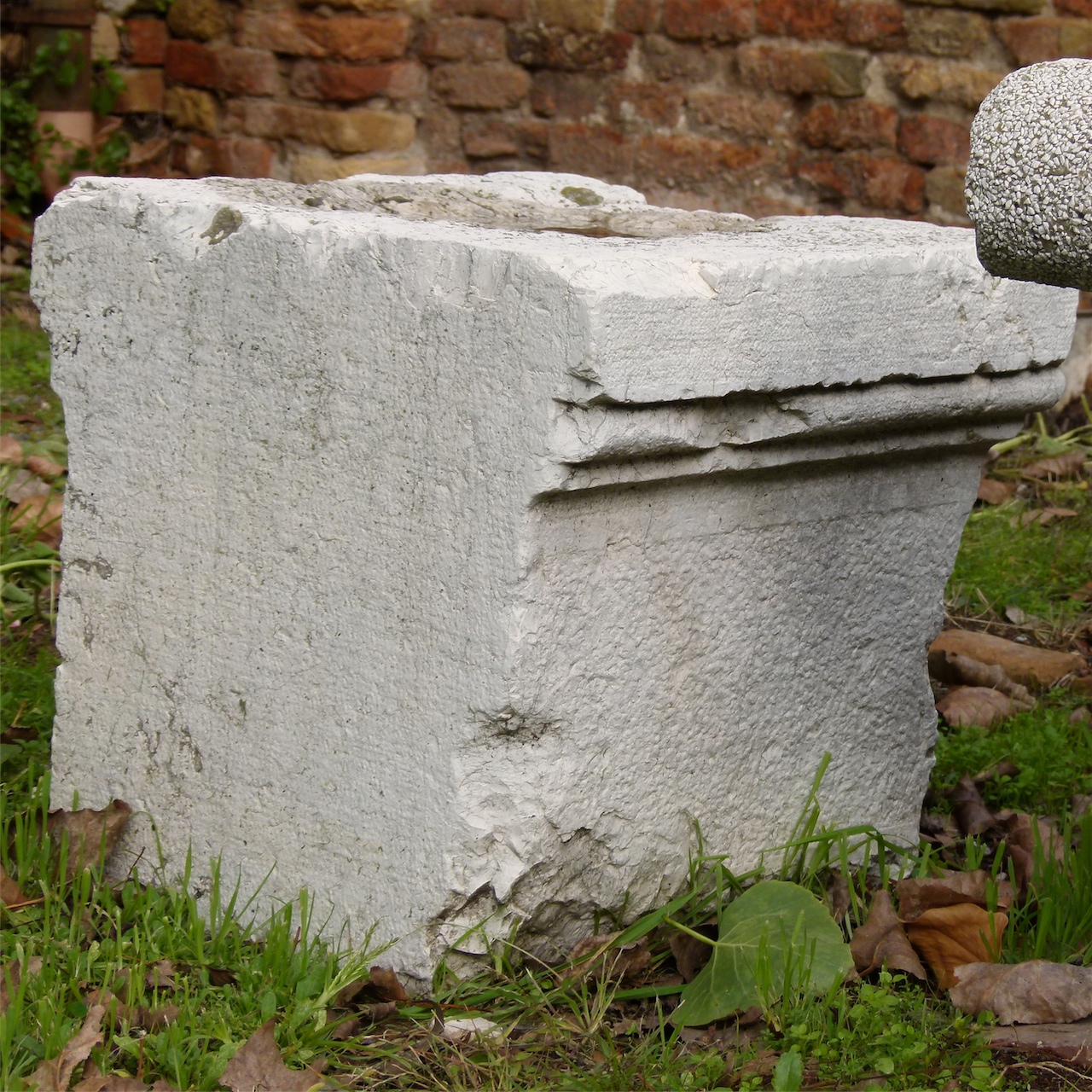 motivi geometrici (pietra d'imposta, opera isolata) - ambito veneto (sec. XIV)