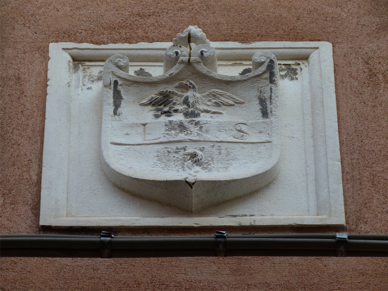 stemma famigliare (rilievo, opera isolata) - ambito veneziano (inizio sec. XVI)