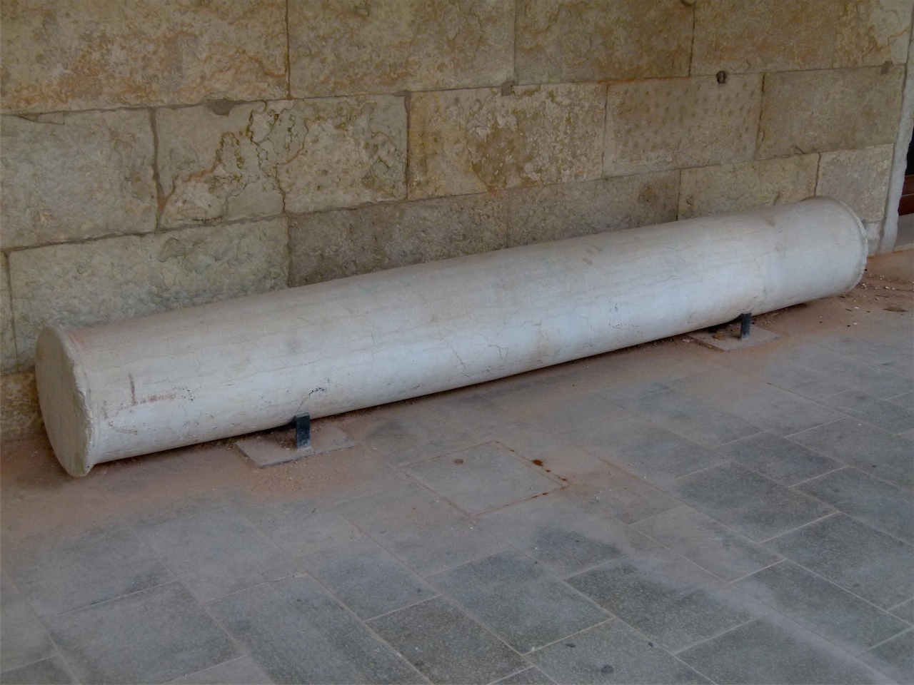 fusto di colonna, opera isolata - produzione veneziana (secc. XIII-XVIII)