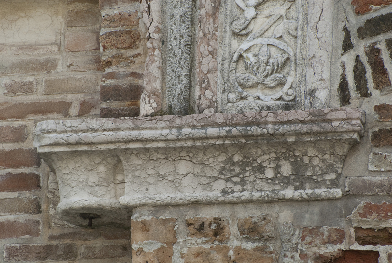 capitello di pilastro, insieme - ambito veneziano (metà sec. XIII)