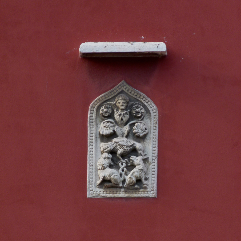 motivi decorativi fitomorfi, testa umana, aquila, leone, lepre (?) (formella, opera isolata) - ambito veneziano (metà sec. XX)