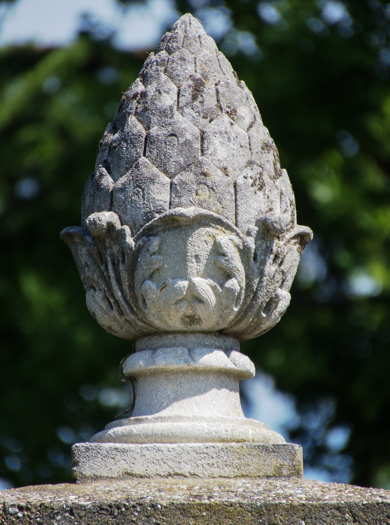 pigna (scultura, pendant) - ambito veneziano (sec. XX)