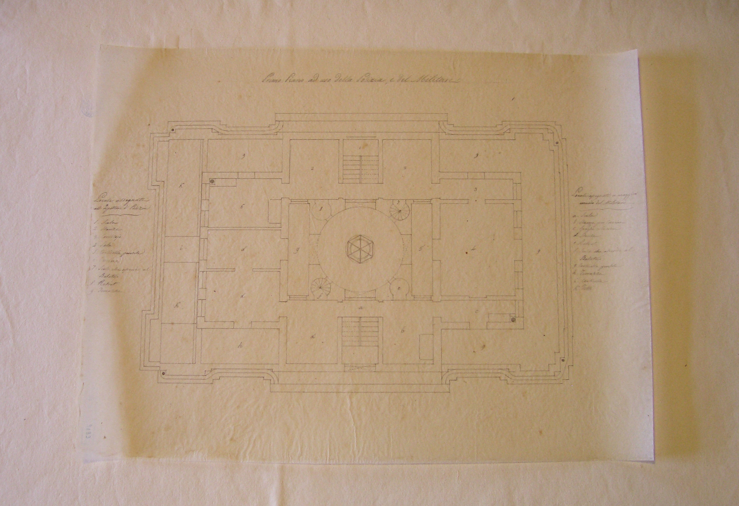 Primo piano ad uso della Polizia, e del Militare, Progetto architettonico: Caselli daziari di Porta Orientale a Milano. Pianta del primo piano (disegno architettonico) - ambito lombardo (sec. XIX)