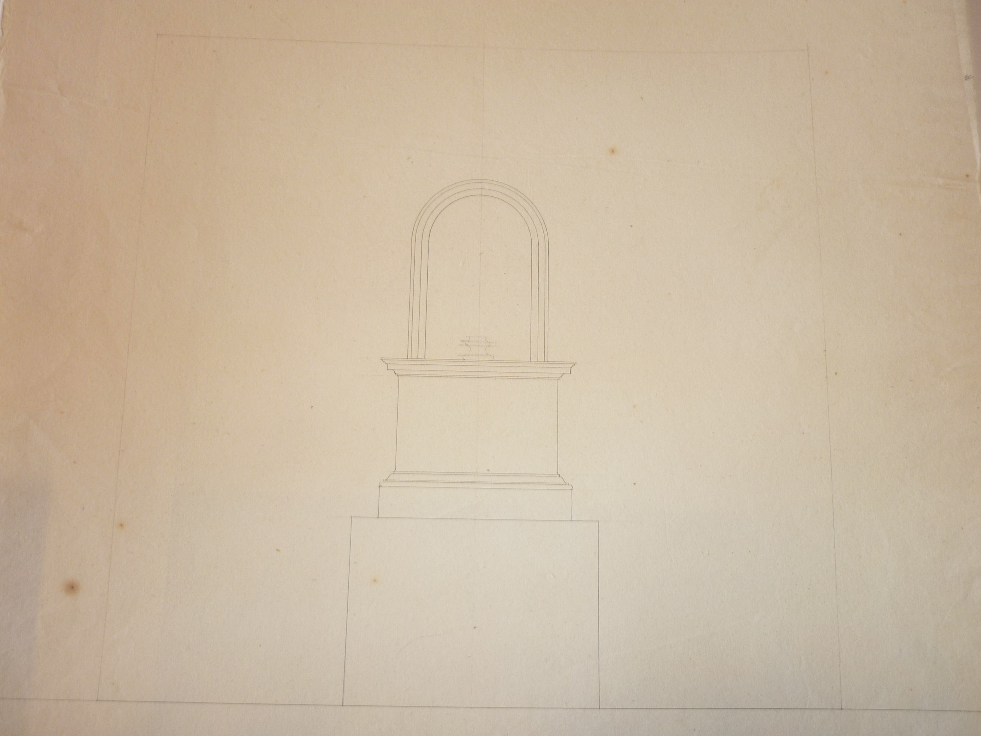 progetto architettonico: prospetto di piedistallo per un monumento (disegno architettonico) di Cagnola Luigi (attribuito) (secc. XVIII/ XIX)