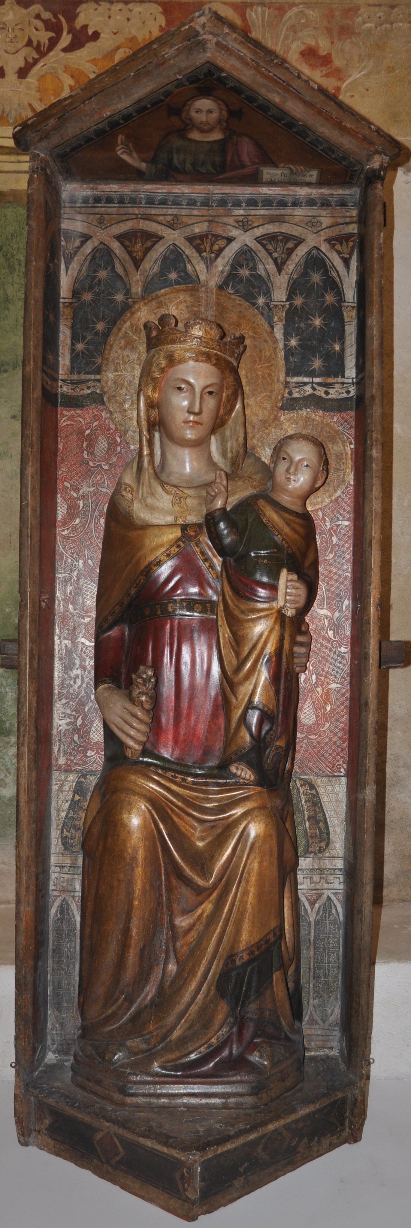 Madonna con Bambino, Madonna con Bambino (statua, elemento d'insieme) di Maestro della Madonna di San Silvestro (attribuito) - bottega Italia centrale (prima metà sec. XIV)