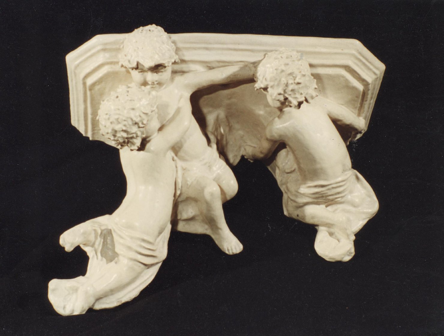 mensola, serie - manifattura italiana (sec. XIX)